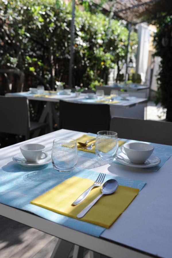 Hotel Le Giare Marina di Pietrasanta Bagian luar foto