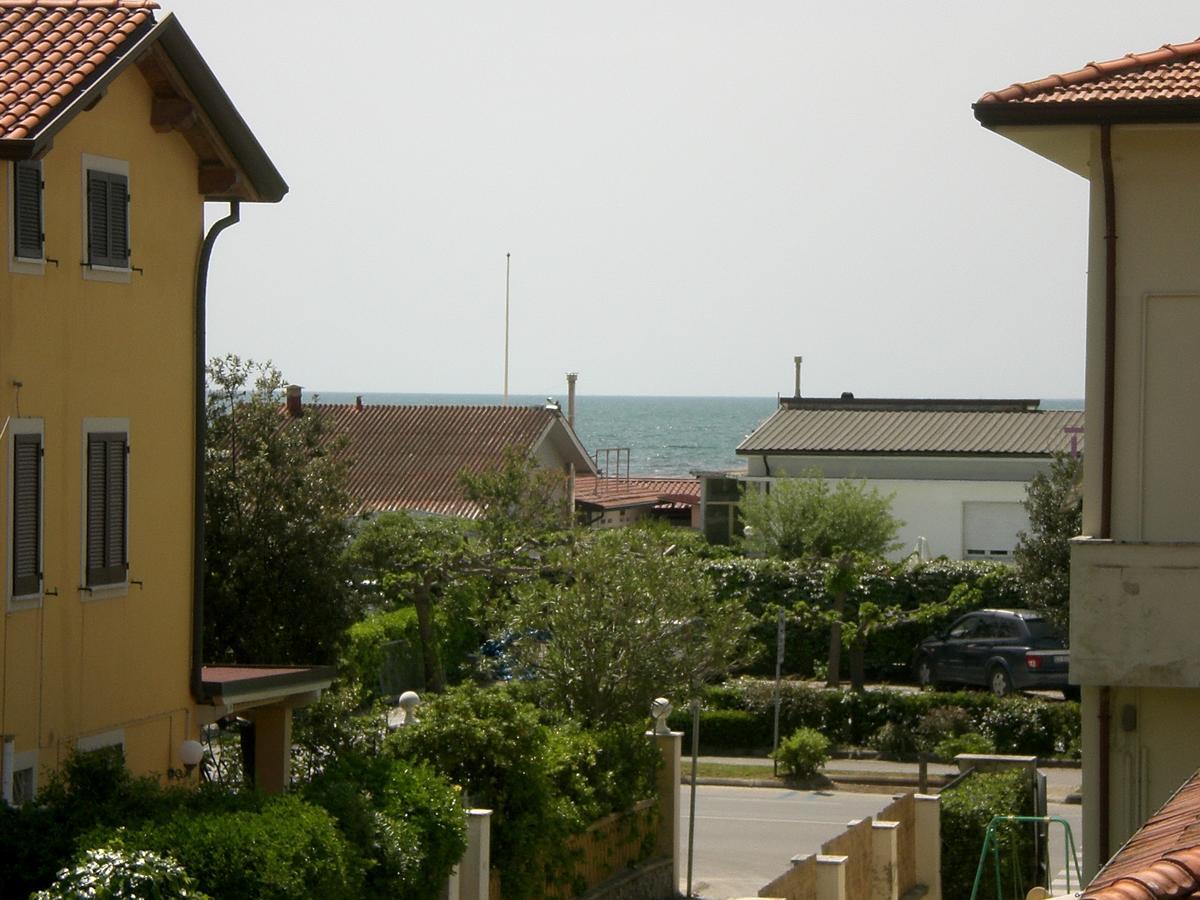Hotel Le Giare Marina di Pietrasanta Bagian luar foto