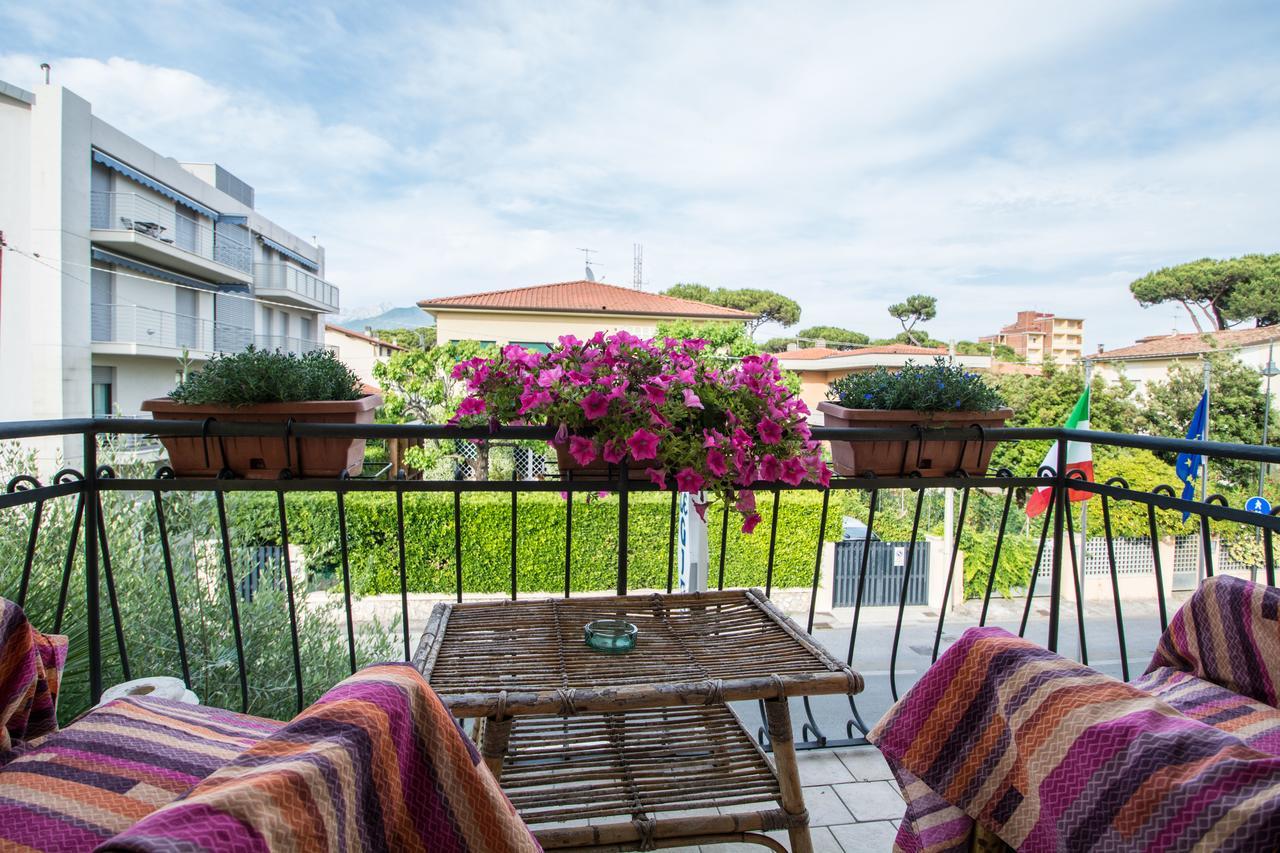 Hotel Le Giare Marina di Pietrasanta Bagian luar foto